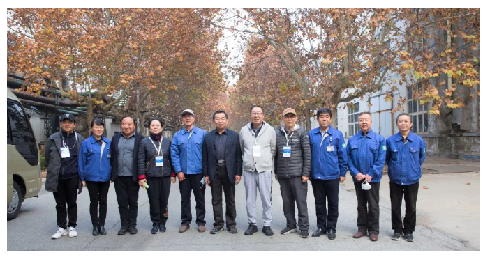 《闖關東》原班人馬十二年之后再聚首 打造史詩工業長卷《老工人》