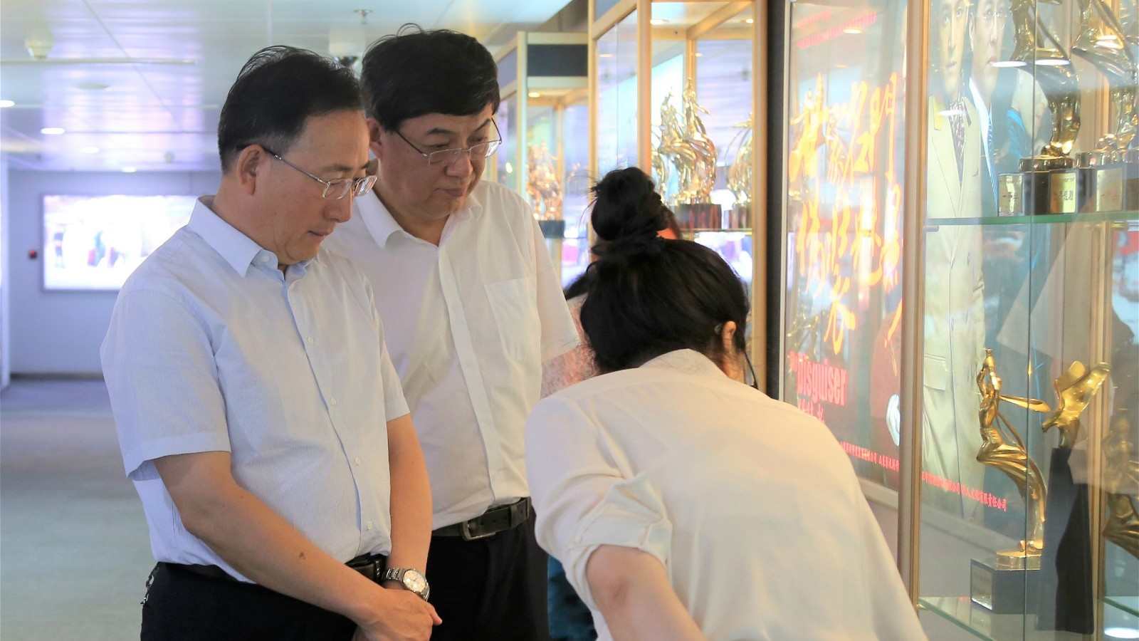 省委宣傳部副部長、省電影局局長程守田到山東影視傳媒集團(tuán)調(diào)研